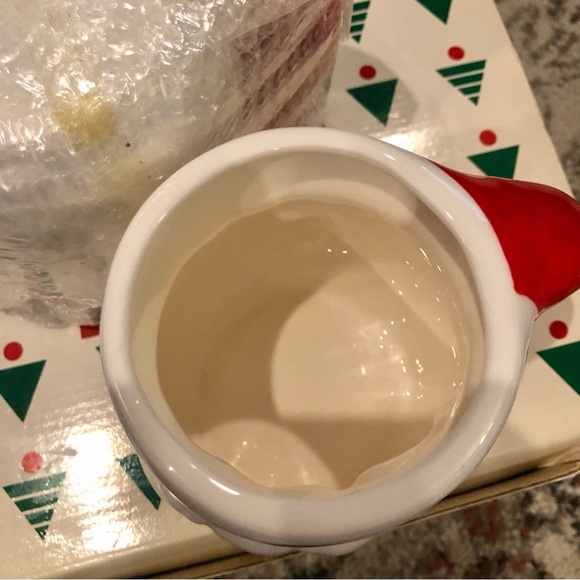 Avon Vintage Jolly Santa Mug Set of 4 4” Tall - Picture 6 of 6